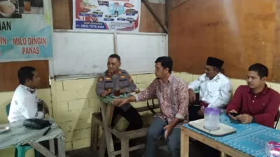 Atasi Stunting dan Cooling System Pemilu 2024, Kapolsek XIII Koto Kampar Ngopi Bareng Bersama Kapus