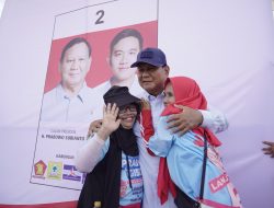 Kegembiraan Warga Subang Bertemu Prabowo, Doakan Menang Satu Putaran