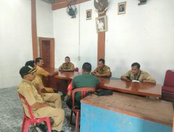 Ajangsana Di Kantor Desa Babinsa Sampaikan Kesiapsiagaan Pengamanan & Ketertiban di Lokasi TPS