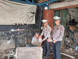 Jelang Pemilu 2024, Personil Ditlantas Polda Riau Sampaikan Pesan Pemilu Damai yang Berkeselamatan