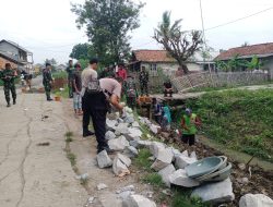 Lokasi Embung Ceger Jadi Sasaran Pembuatan Turap Satgas TMMD ke 119