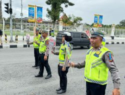 Satgas Binluh Ops Keselamatan LK 2024 Gelar Kampanye Keselamatan Berlalu Lintas di Tugu Zapin