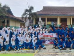 Bhanbinkamtibmas Desa Tanjung Melaksanakan Sosialisasi Penerimaan Anggota Polri TA 2024 di SMAN 1 Tanjung