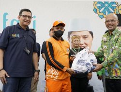 Maknai Momen Ramadan, Telkom Bersama Mandiri dan MindID Gelar Pasar Murah 2.000 Paket Sembako untuk Ojol dan Masyarakat Sekitar