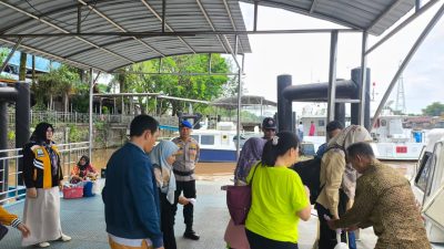 Subsatgas Banops Polairud Ops Ketupat LK 2024, Pantau Pemudik di Pelabuhan Sei Duku Kota Pekanbaru