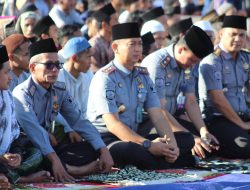 PERAYAAN KEBAHAGIAAN HARI RAYA IDUL FITRI 1445H, WARGA BINAAN DAN PETUGAS LAPAS KELAS IIA CILEGON SALING BERKUMPUL DALAM KEBHINEKAAN