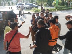 Kejati Riau Tahan 1 Tersangka Dugaan Tipikor Dana Pengelolaan Kebun Kelapa Sawit Milik Pemerintah Kabupaten Kuansing