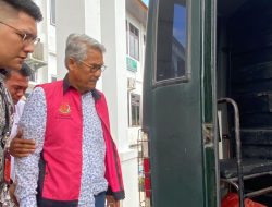 Tim Penyidik Kejaksaan Negeri Kuansing Lakukan Penahanan Mantan Bupati Kuantan Singingi Atas Dugaan Korupsi Proyek Hotel Kuansing