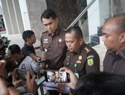 Kejati Riau Tahan 1 Orang Tersangka Dugaan Tipikor Penyimpangan Pengelolaan Anggaran Sekretariat DPRD Provinsi Riau Periode September-Desember 2022