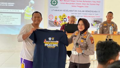 Peduli Keselamatan, Satlantas Polres Pelalawan Edukasi Tertib Berlalu Lintas Karyawan PT Adei Plantation