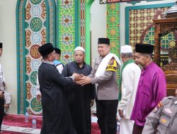 Ciptakan Cooling System Jelang Pilkada Serentak 2024, Polres Pelalawan Giatkan Sholat Subuh Keliling Harmoni