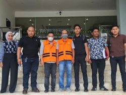 Kejari Inhil Tahan 2 Tersangka Dugaan Tipikor Proyek Peningkatan Jalan Pramuka Tembilahan Hilir