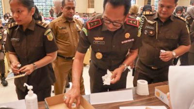 Kejati Riau Melakukan Tes Urine Kepada Seluruh Pegawai serta PPNPN