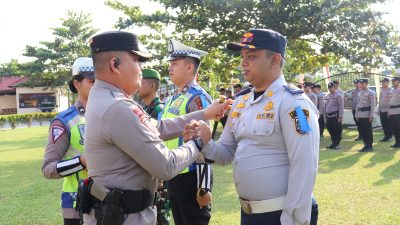 Kapolres Pelalawan Pimpin Apel Gelar Pasukan Operasi Patuh LK 2024