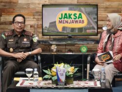 Kajati Riau Jadi Narasumber Program Jaksa Menjawab di Riau Televisi