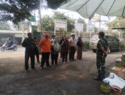Babinsa Koramil 12 Serang Baru Gelar Gladi Simulasi Penyiapan Posko Dapur