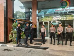 Pastikan Keamanan Para Paslon, Satgas SAR Brimobda Riau Patroli Area RSUD