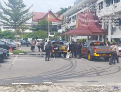 Satgas Preventif Lakukan Pengawalan Pemberangkatan Logistik Pilkada ke Cikarang