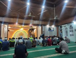 Satlantas Polres Kuansing Sholat Subuh Berjamaah Dalam Rangka Cooling System Pilkada Damai 2024