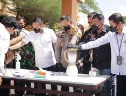 Sertakan Siswa Siswi SMA Sederajat Saat Lakukan Pemusnahan Barang Bukti Narkotika, Kapolres Siak: Kita Ingin Mengedukasi Semua Pihak Tentang Bahaya Narkoba