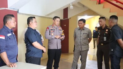 Pastikan Kondisi Logistik KPU Dalam Keadaan Baik, Kapolres Pelalawan Lakukan Pengecekan Kondisi Gudang Logistik Pilkada 2024