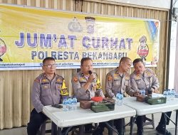 Dengarkan Aspirasi Warga, Polresta Pekanbaru Gelar Program Jumat Curhat di Kelurahan Kampung Melayu 