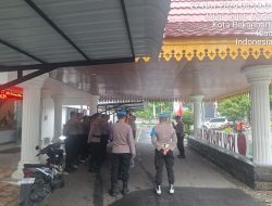 Subsatgas PAM Melaksanakan Pengamanan Kantor KPU Riau Selama 24 Jam