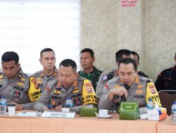 Rapat Koordinasi Pengamanan Debat Publik Pilkada 2024 di Polresta Pekanbaru Berlangsung Lancar