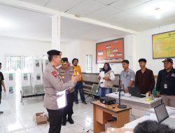 Jamin Kelancaran dan Keamanan Jalannya Pilkada, Kapolda Riau Kunjungi Kantor PPK Dumai Timur
