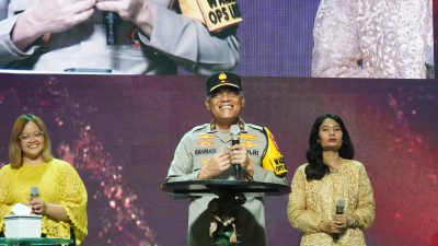 Wakapolda Riau Melakukan Peninjauan Situasi Natal di Gereja GBI Bethany