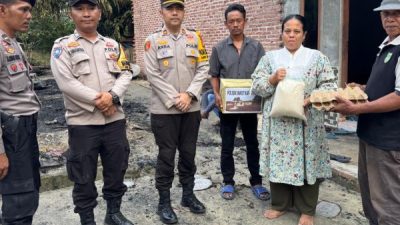 Polsek Bukit Kapur Beri Bantuan Warga Korban Kebakaran di Jalan Mulia