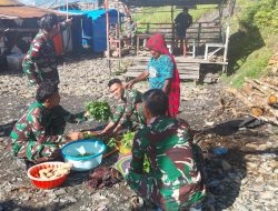Satgas Yonif 715/Mtl Borong Hasil Tani Mama Papua