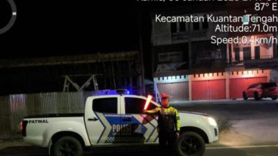 Berikan Himbauan Keselamatan, Satlantas Polres Kuansing Patroli Blue Light Pantau Arus Lalu Lintas di Titik Rawan Kecelakaan