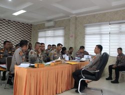 Itwasum Polri Lakukan Monev Senpi dan Ketahanan Pangan di Polresta Pekanbaru