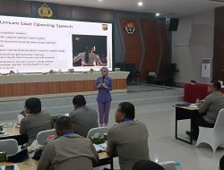 Tingkatkan Kompetensi Personel, Polda Riau Gelar Pelatihan Public Speaking dan Service Excellence