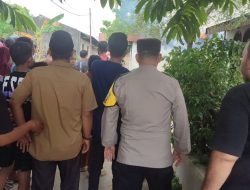 Polsek Payung Sekaki Tanggap, Bhabinkamtibmas Datangi Lokasi Kebakaran Rumah Warga