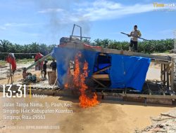 Polsek Singingi Hilir Musnahkan 4 Rakit PETI di Sungai Singingi