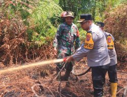 Baru Menjabat, Kapolres Kampar Turun Tangani Karhutla di Rimbo Panjang