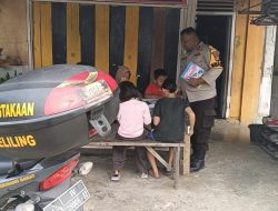 Bhabinkamtibmas Desa Merangin Gelar Perpustakaan Keliling, Ajak Anak-anak Gemar Membaca