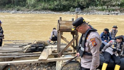 Wakapolda Riau Pimpin Langsung Operasi PETI di Hulu Kuantan, Puluhan Alat Tambang Dimusnahkan
