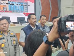 Gagalkan Penyelundupan 31,82 Kg Sabu, Polda Riau dan Lanal Dumai Amankan 2 Warga Sumsel