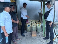 Polisi Amankan Warga Desa Gunung Sari, 26 Jerigen Solar Diamankan 