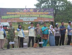 Polres Kuansing Peringati Hari Pohon Sedunia 2025, Kapolres: Wujud Nyata Komitmen Green Policing di Riau