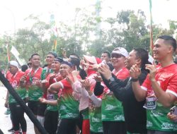 Kapolda Bersama Gubernur Riau Buka Event Bono Fun Run Pelalawan 2025