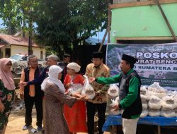Warga Gaduang, Ikua Koto, Kecamatan Koto Tangah Terdampak Banjir Terima Bantuan dari PWNU Sumbar