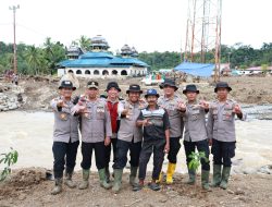 Polda Riau Wariskan Pohon di Agam Jelang Berakhirnya Misi Kemanusiaan