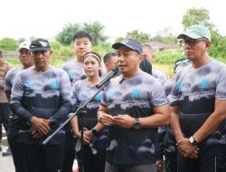 Kapolda Riau Deklarasikan Green Policing Runners, Tanam 100 Pohon di Tepi Sungai