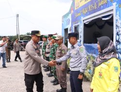 Pastikan Kesiapsiagaan Ops Lilin LK 2025, Kapolres Rohil Kunjungi Pos Terpadu Perbatasan Bagan Sinembah 