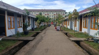 Pemerintah Siapkan Hunian Sementara bagi Pengungsi di Kota Padang