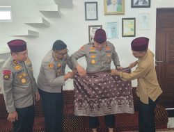 Kapolda Riau Silaturahmi ke UAS, Wakapolda Mohon Nasihat dan Kapolres Kampar Siap Jaga Kamtibmas Bumi Serambi Mekkah